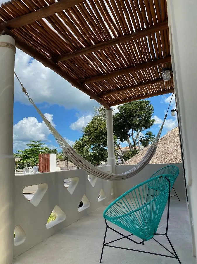Hotel Blue Palm Bacalar 4*,