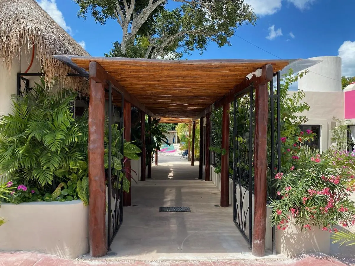 Hotel Blue Palm Bacalar
