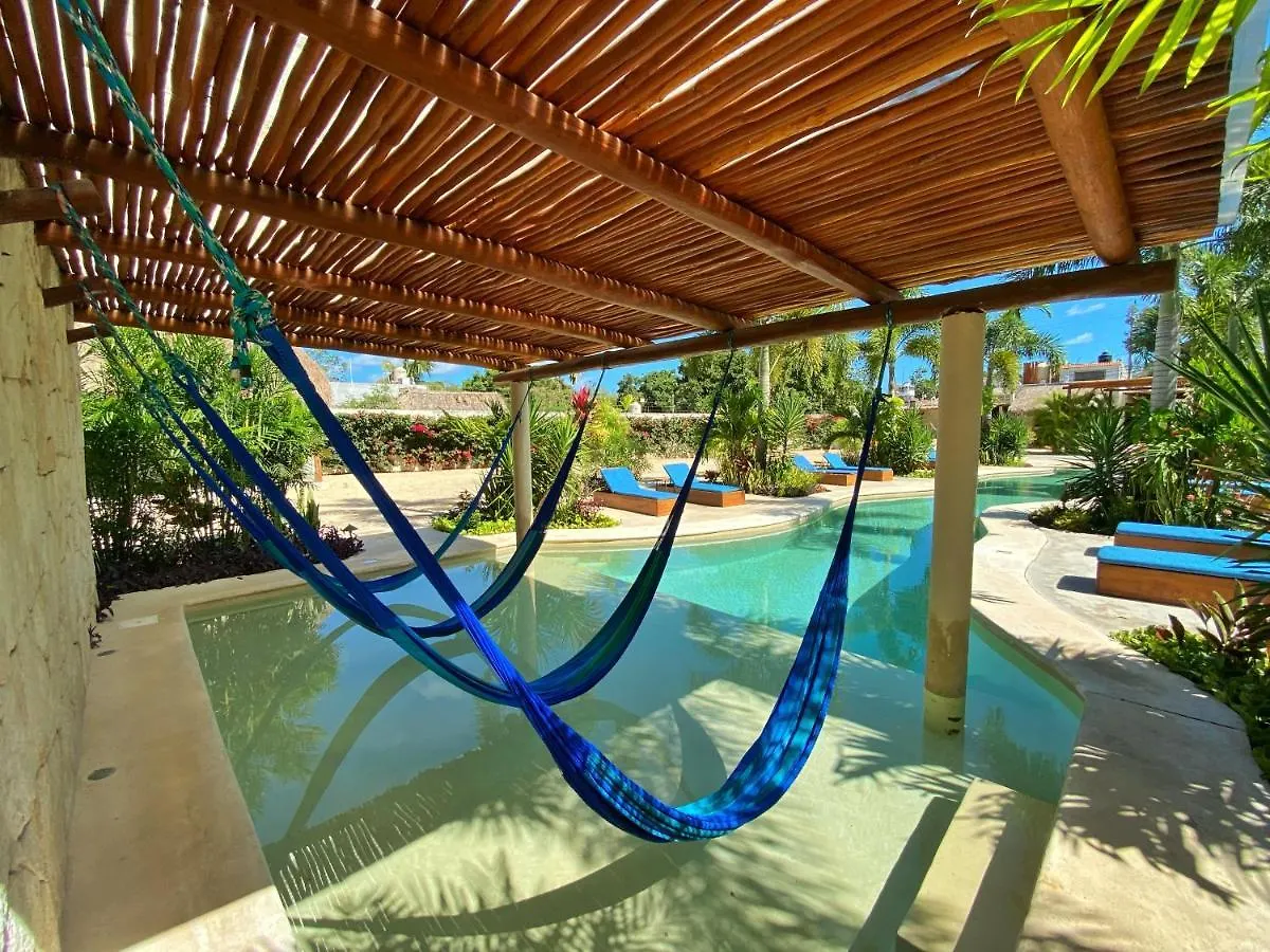 Hotel Blue Palm Bacalar México