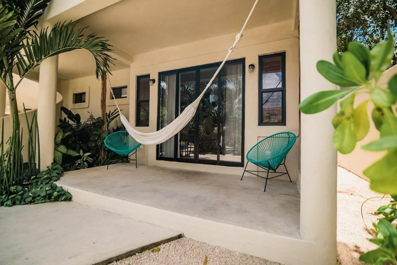Hotel Blue Palm Bacalar
