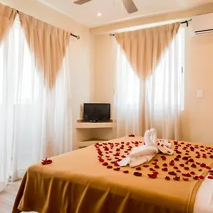 Casa Leo 3*, Playa del Carmen Mexiko